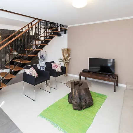 ヴィラ Casa Orquideas Estreito da Calheta